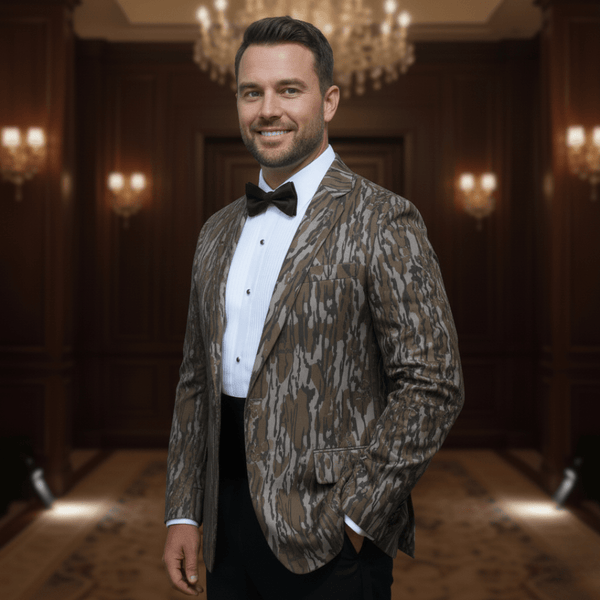 Man wearing a Mossy Oak Original Bottomland Perfect Pattern Sportcoat